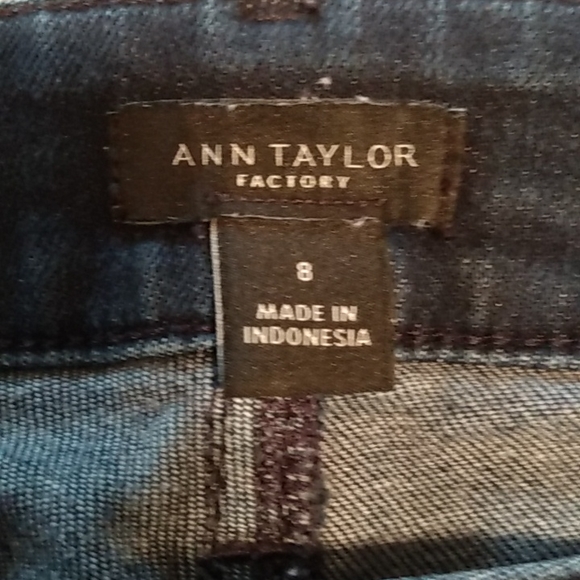 Ann Taylor Medium Wash Denim Jeans - Picture 2 of 9